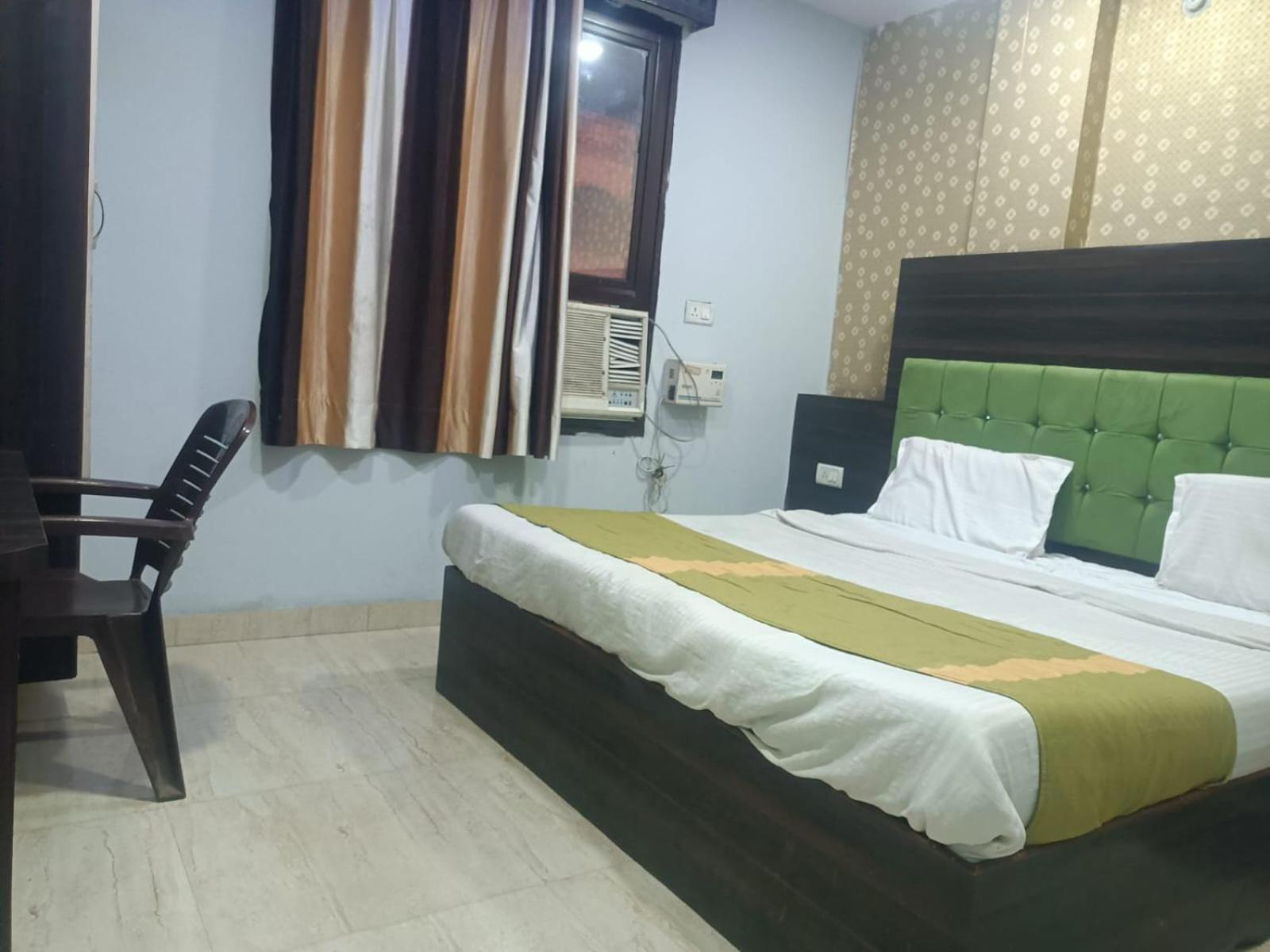 Hotel Park Avenue Lucknow Bagian luar foto