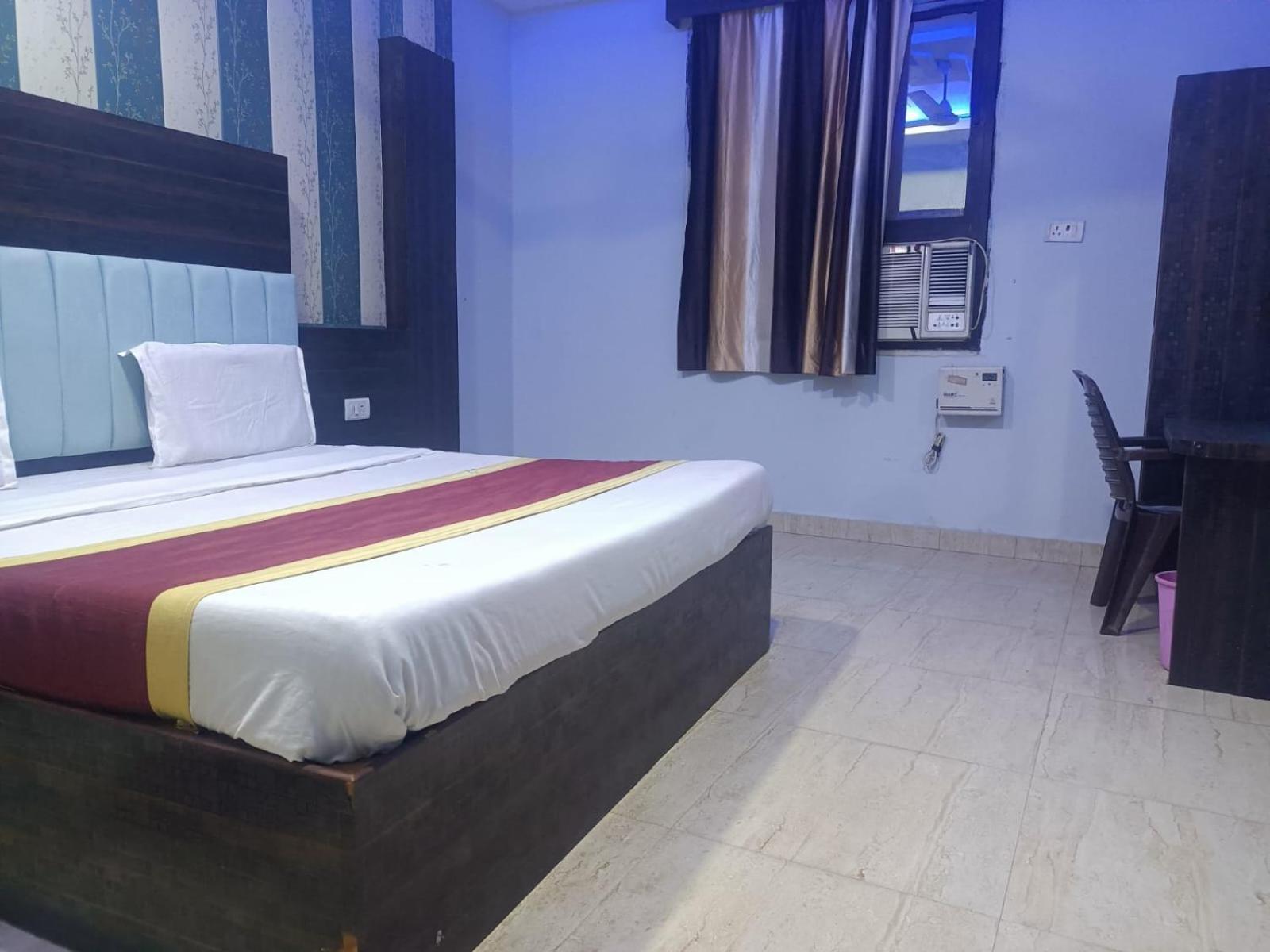 Hotel Park Avenue Lucknow Bagian luar foto